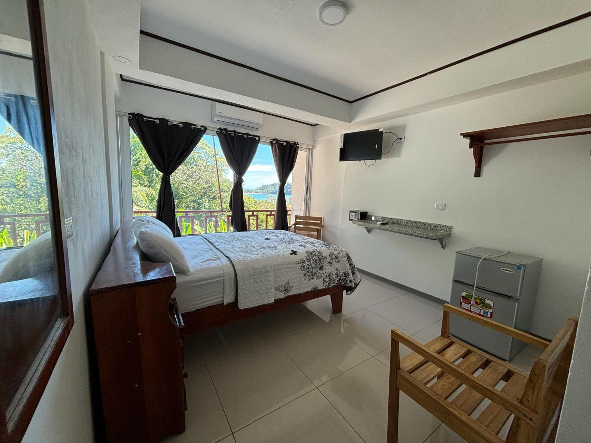 Hotel Coco Beach Manuel Antonio Kültér fotó