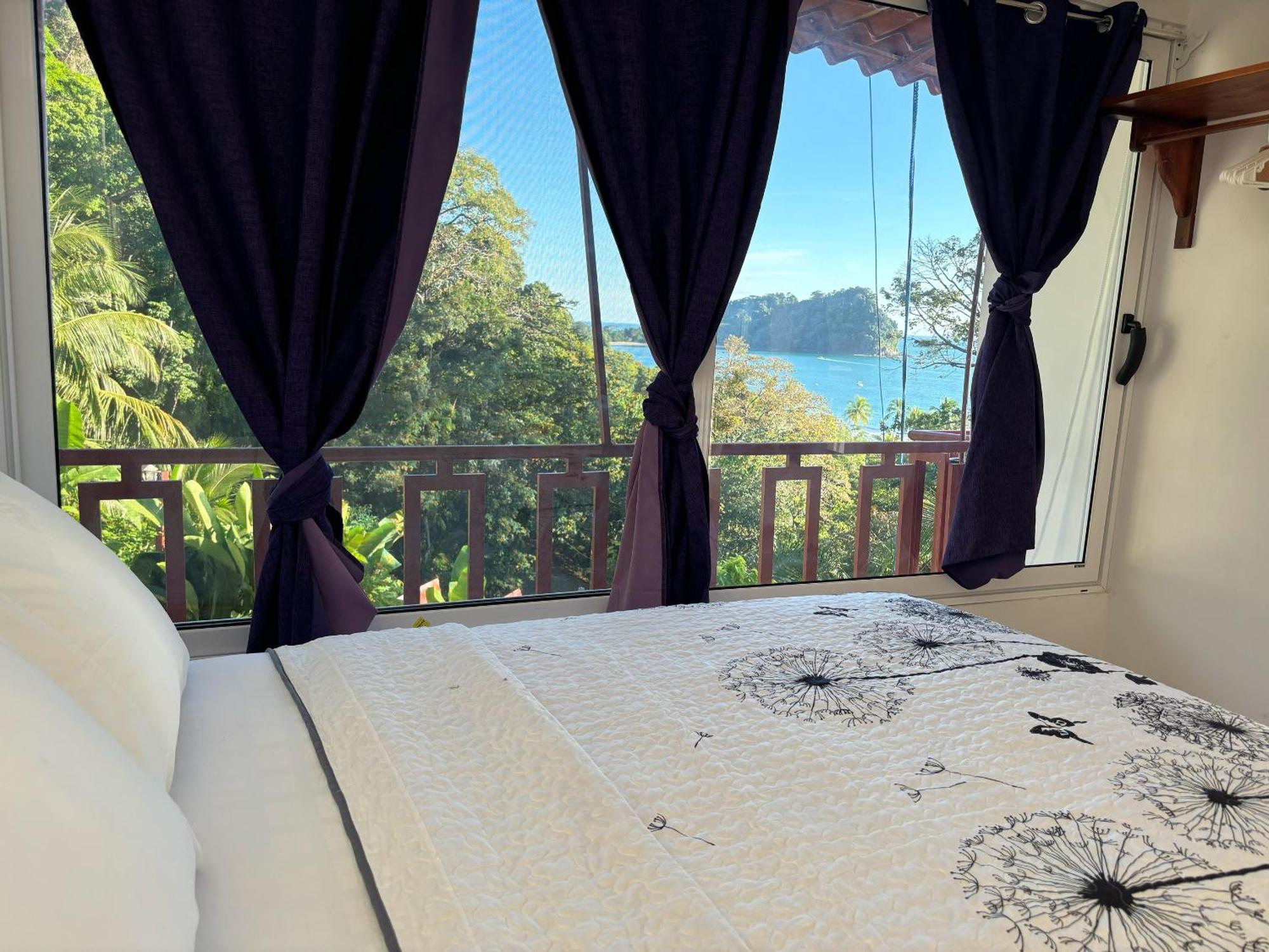 Hotel Coco Beach Manuel Antonio Kültér fotó