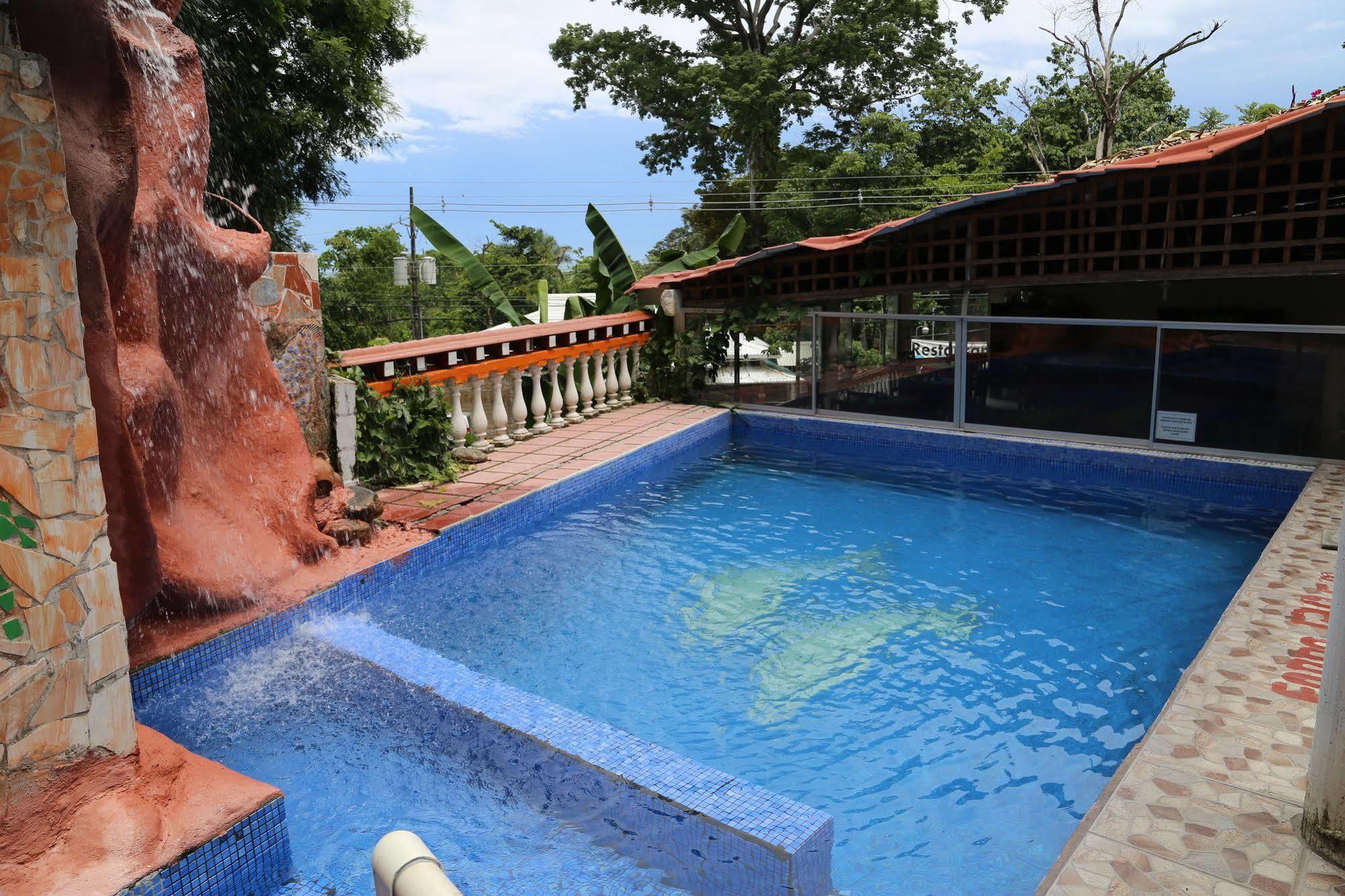 Hotel Coco Beach Manuel Antonio Kültér fotó