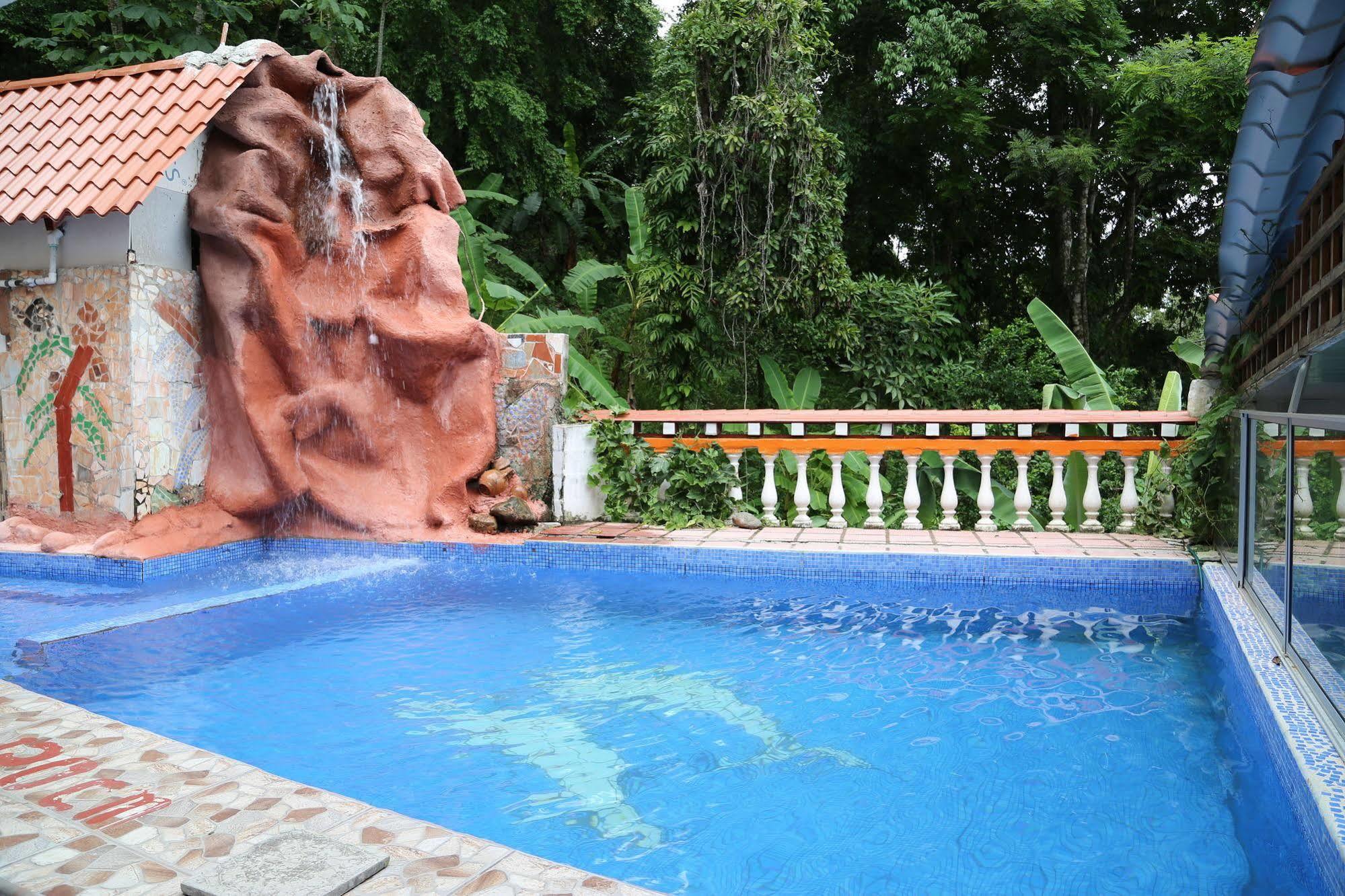 Hotel Coco Beach Manuel Antonio Kültér fotó